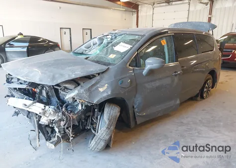 2022 Chrysler Pacifica Hybrid Touring L from USA, damaged, VIN 2C4RC1L74NR212569